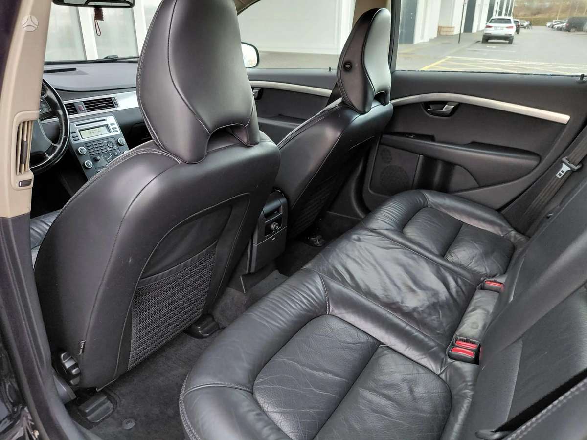 Volvo XC70, 2.4 l., Универсал