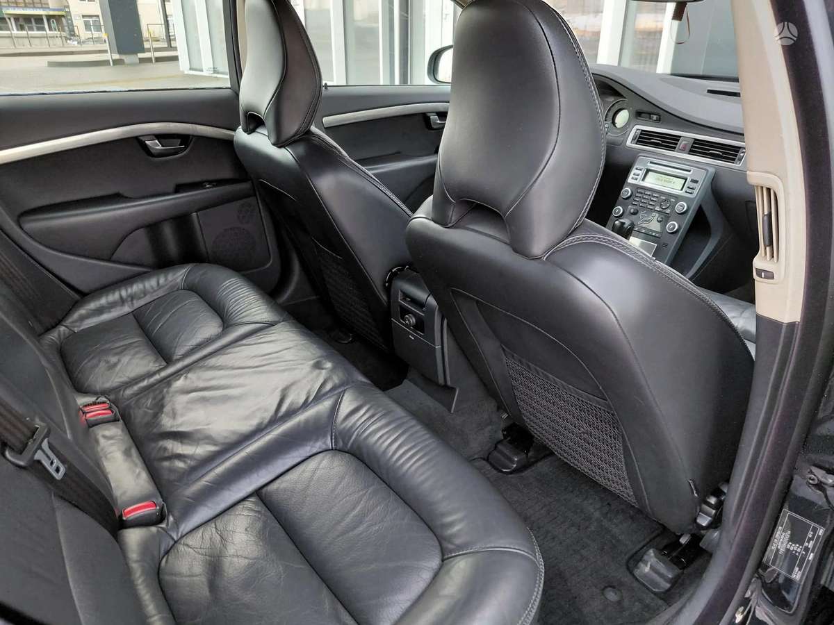 Volvo XC70, 2.4 l., Универсал