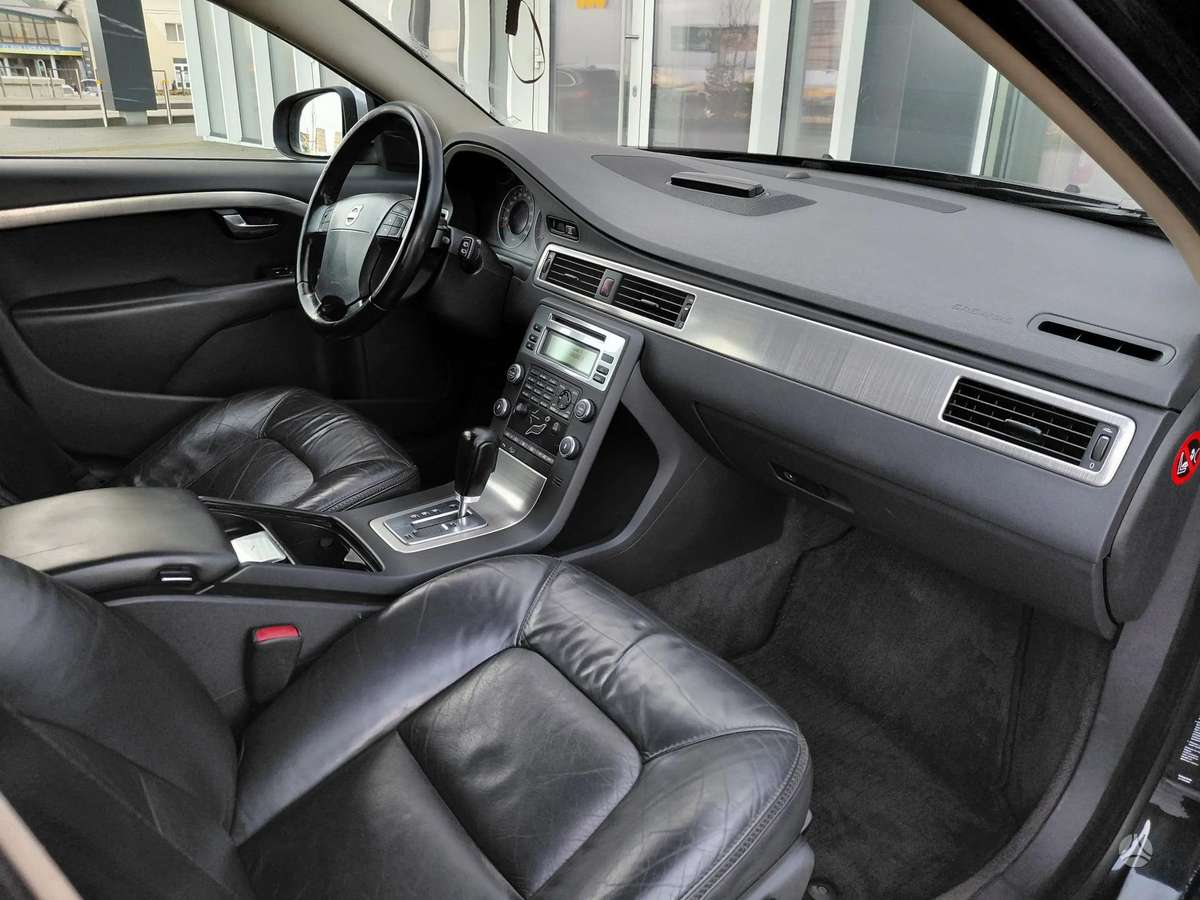 Volvo XC70, 2.4 l., Универсал