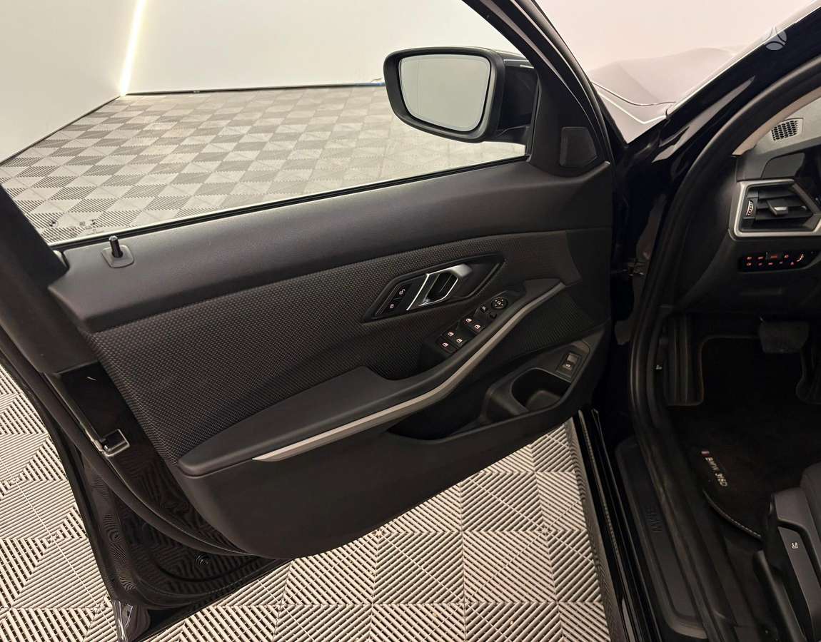 BMW 320, 2.0 l., Универсал