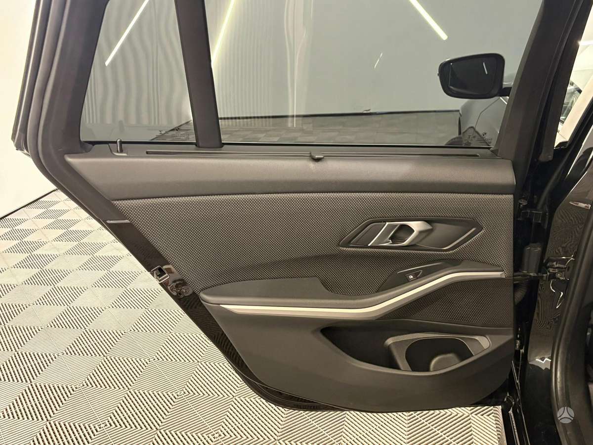 BMW 320, 2.0 l., Универсал