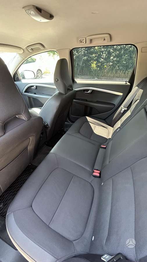 Volvo V70, 2.0 l., Универсал