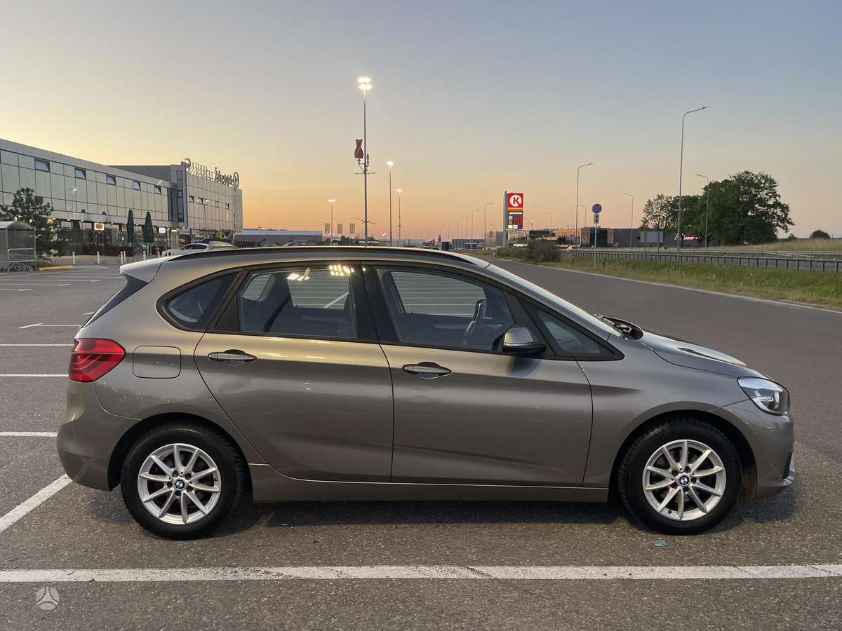 BMW 218 Active Tourer, 2.0 l., Минивэн