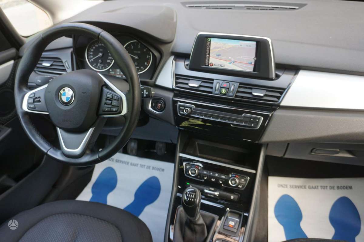 BMW 218 Active Tourer, 2.0 l., Минивэн