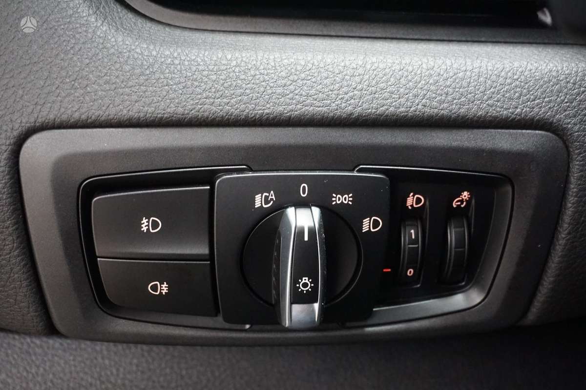 BMW 218 Active Tourer, 2.0 l., Минивэн