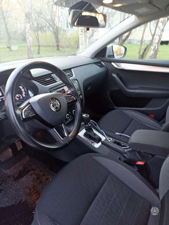Skoda Octavia, 1.6 l., hatchback