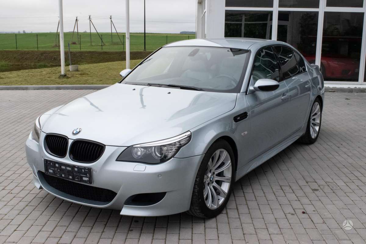 BMW M5, 5.0 l., Седан
