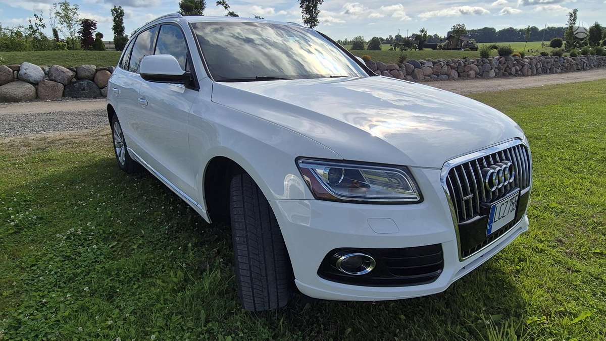 Audi Q5, 2.0 l., Внедорожник / Кроссовер