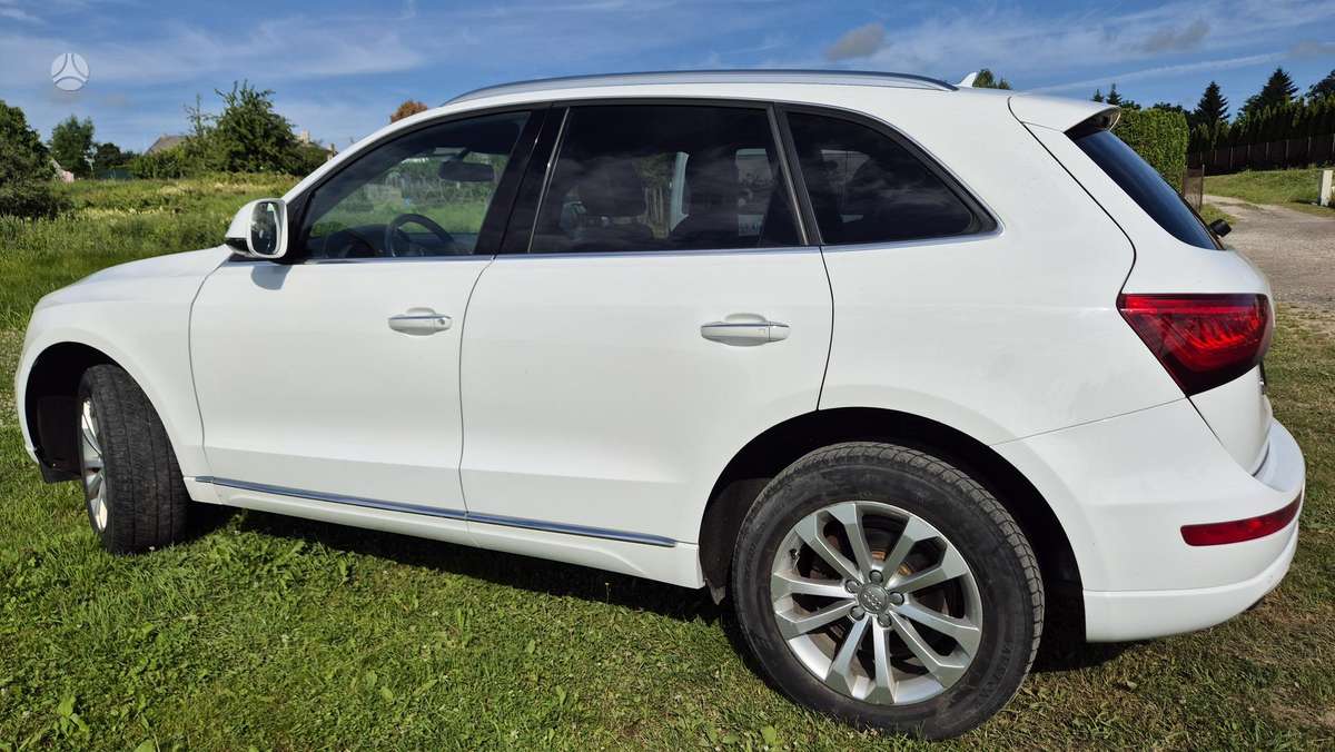 Audi Q5, 2.0 l., Внедорожник / Кроссовер