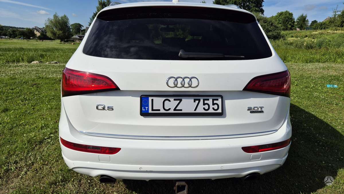 Audi Q5, 2.0 l., Внедорожник / Кроссовер