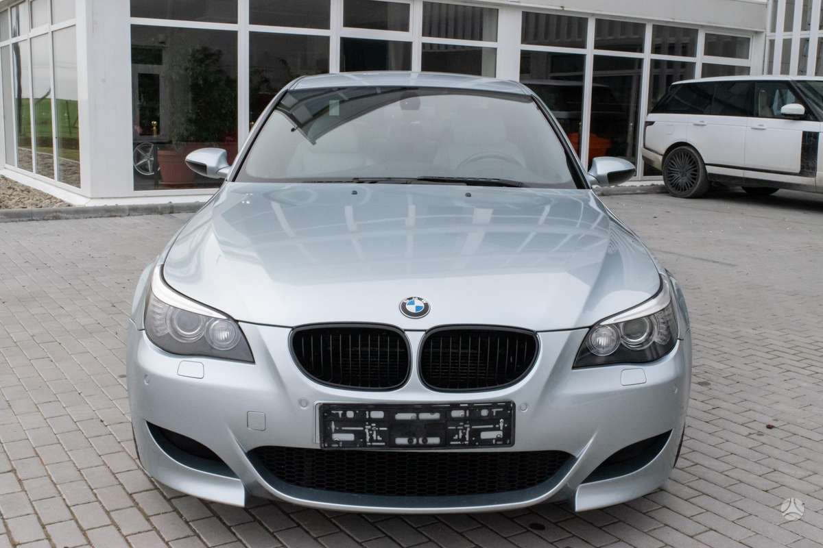 BMW M5, 5.0 l., Седан