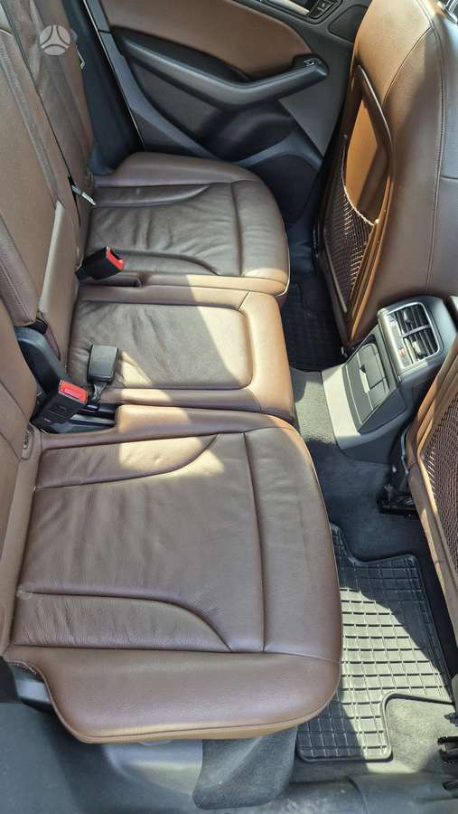 Audi Q5, 2.0 l., Внедорожник / Кроссовер
