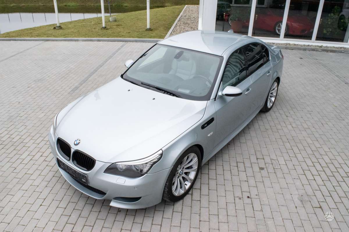 BMW M5, 5.0 l., Седан
