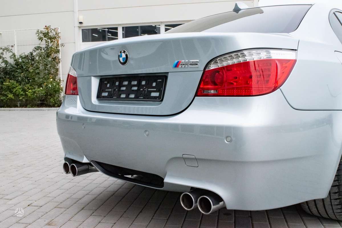 BMW M5, 5.0 l., Седан