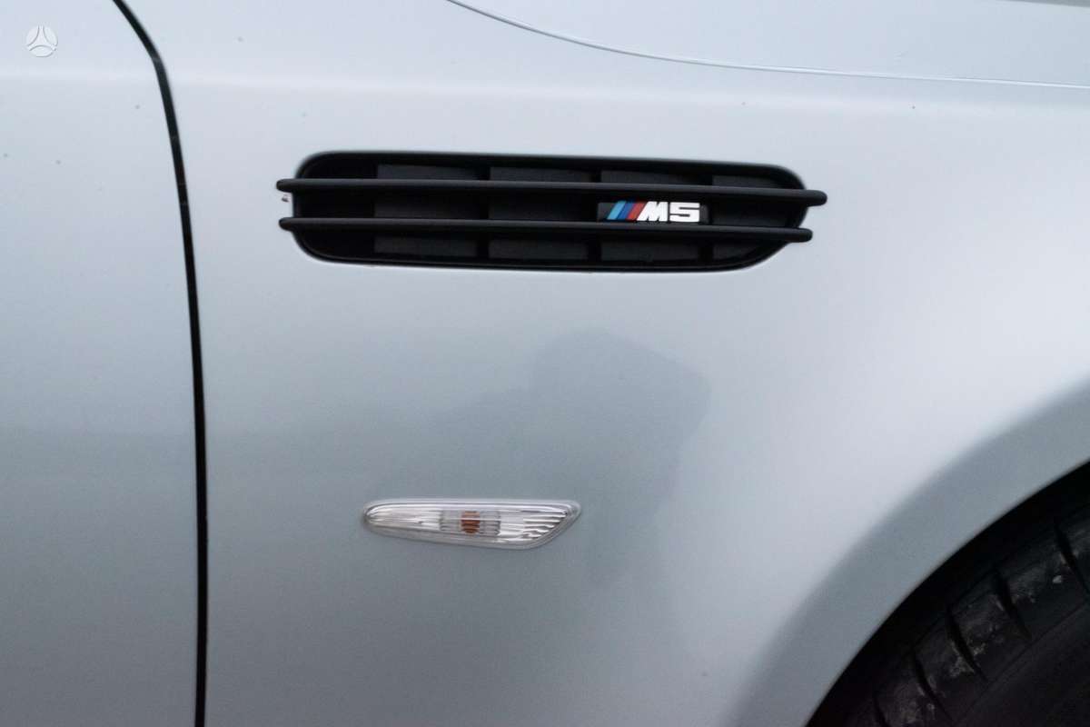 BMW M5, 5.0 l., Седан