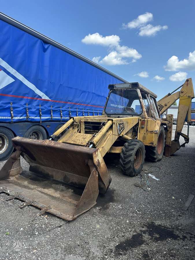JCB 3C, excavator loader