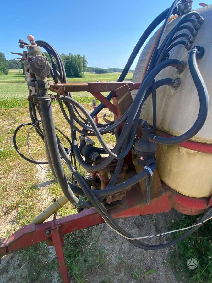 Hardi 16m, разбрызгиватели