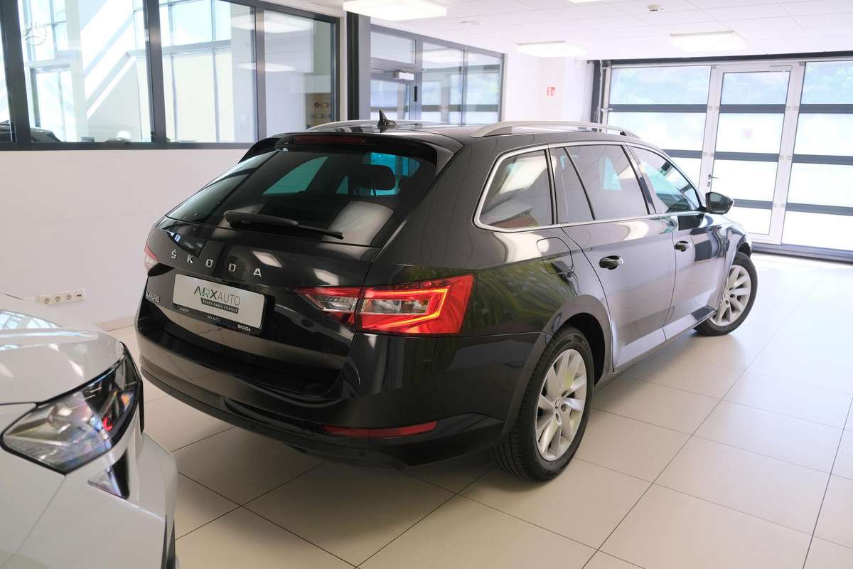 Škoda Superb - 2