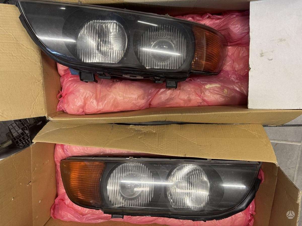 BMW 530 lights