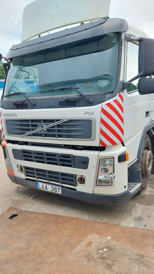 MAN 380, isothermal trucks