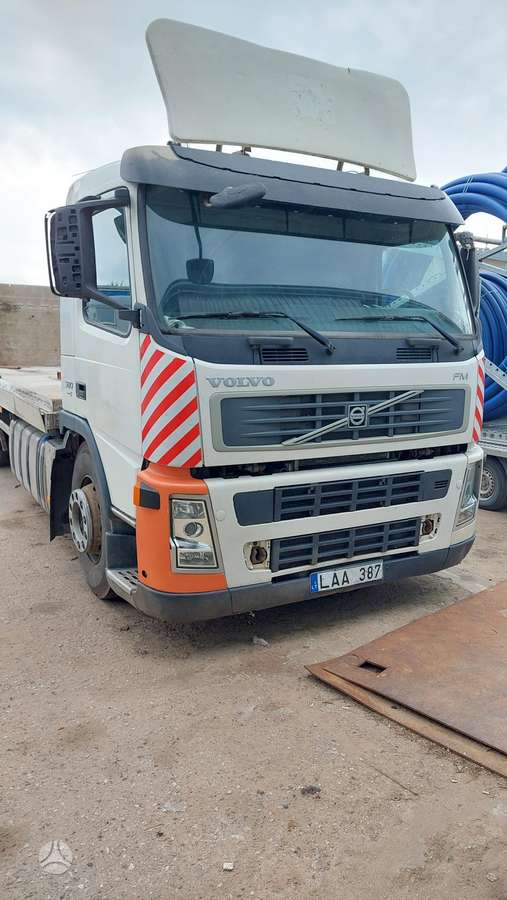 MAN 380, isothermal trucks