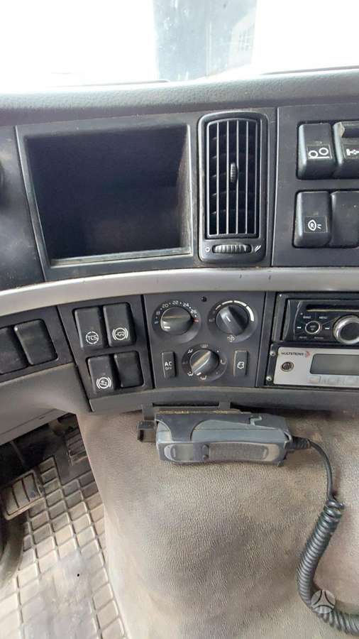 MAN 380, isothermal trucks
