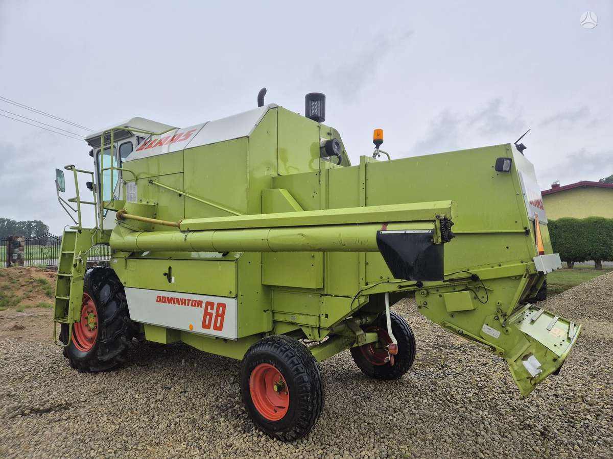 Claas Dominator 68, combine harvesters