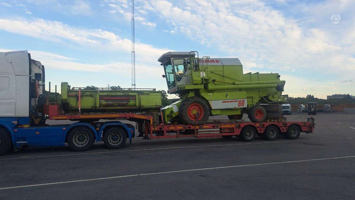 Claas Dominator 68, kombainai