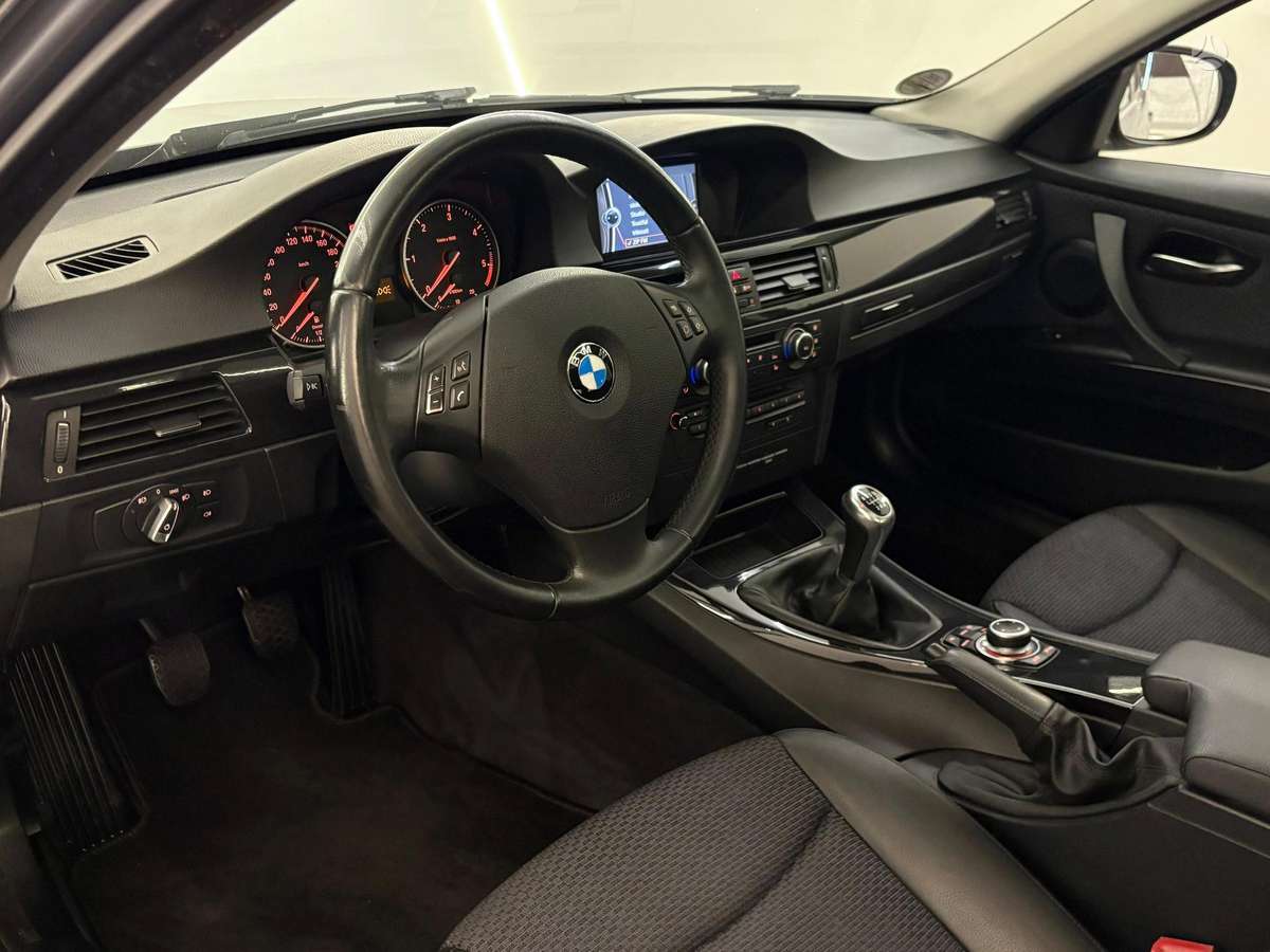 BMW 320, 2.0 l., Универсал