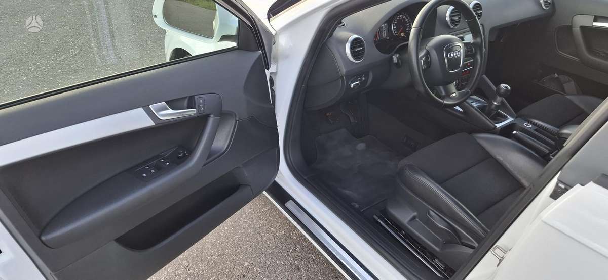 Audi A3, 1.4 l., hatchback