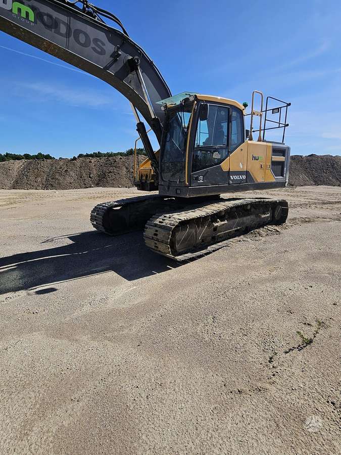Volvo EC220E garantija 300val., excavator