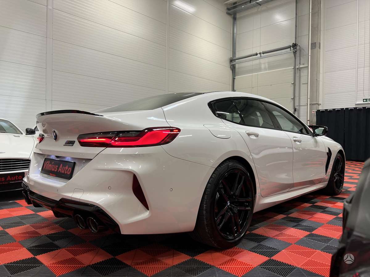 BMW M8, 4.4 l., Седан
