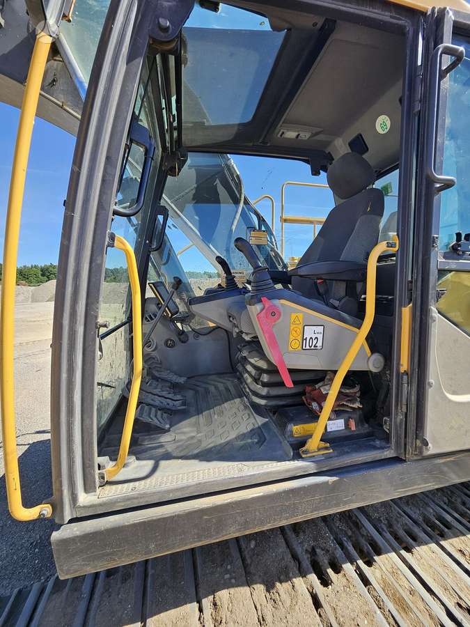 Volvo EC220E garantija 300val., excavator