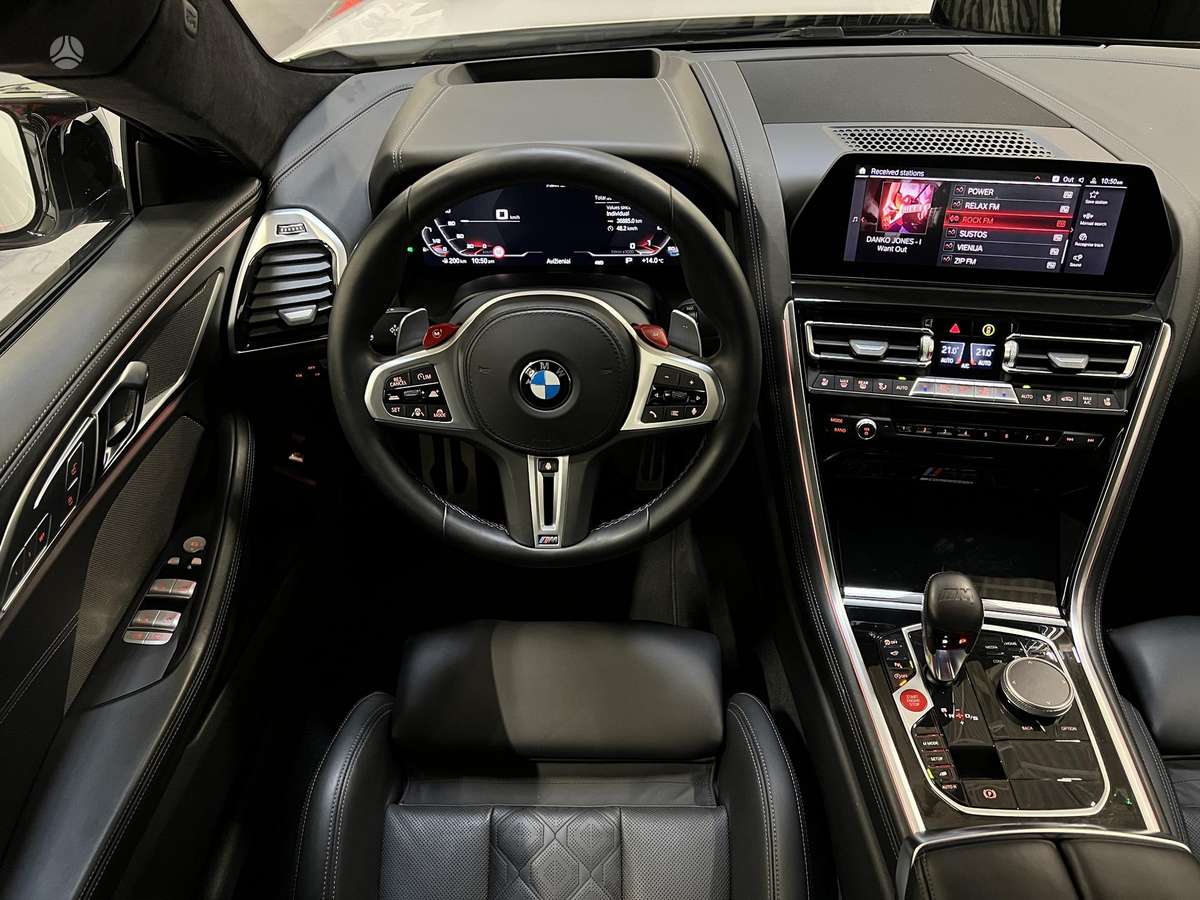 BMW M8, 4.4 l., Седан