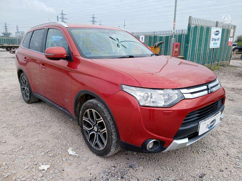 Mitsubishi Outlander dalimis