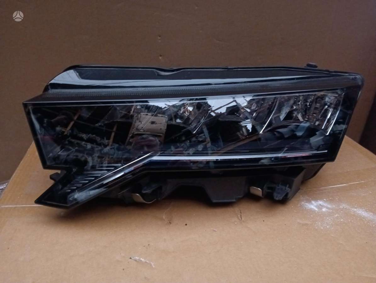 Skoda Octavia body parts