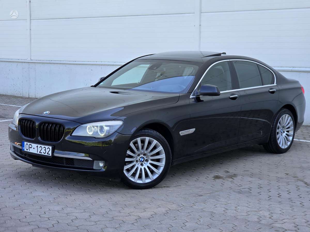 BMW 730, 3.0 l., Седан