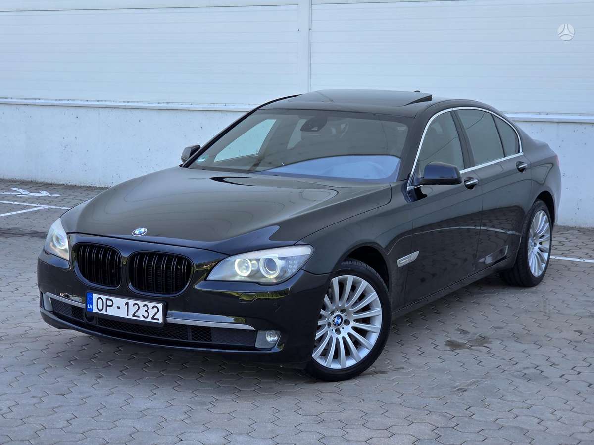 BMW 730, 3.0 l., Седан