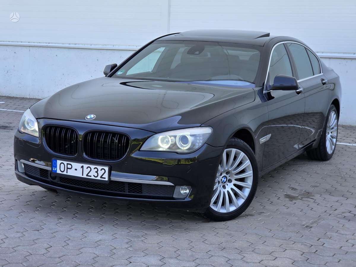 BMW 730, 3.0 l., Седан