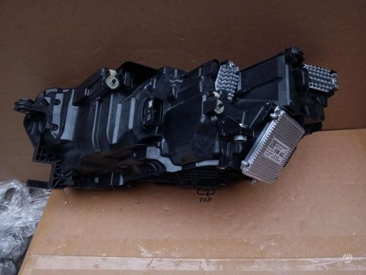 Skoda Octavia body parts