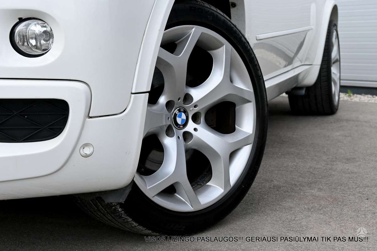 BMW X5, 3.0 l., off-road / crossover