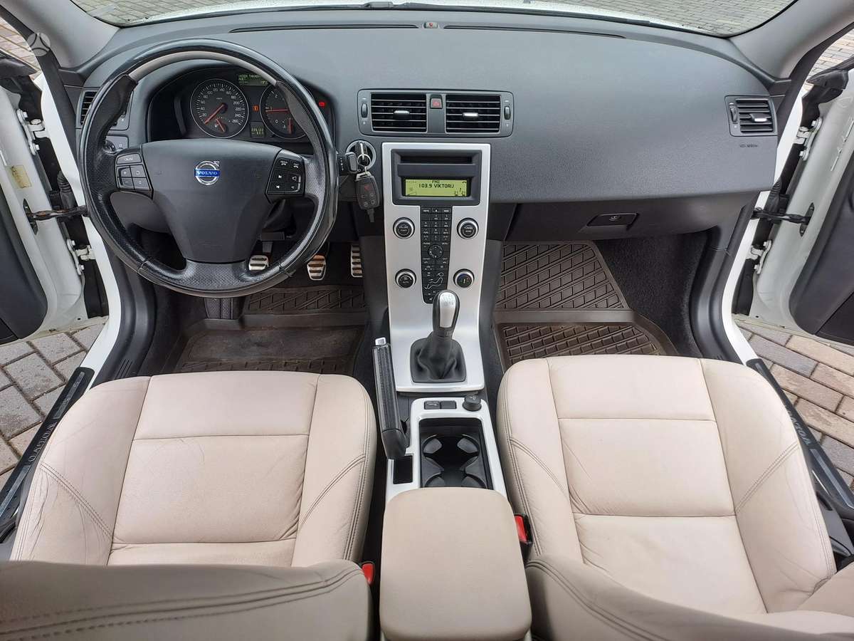 Volvo S40 - 12