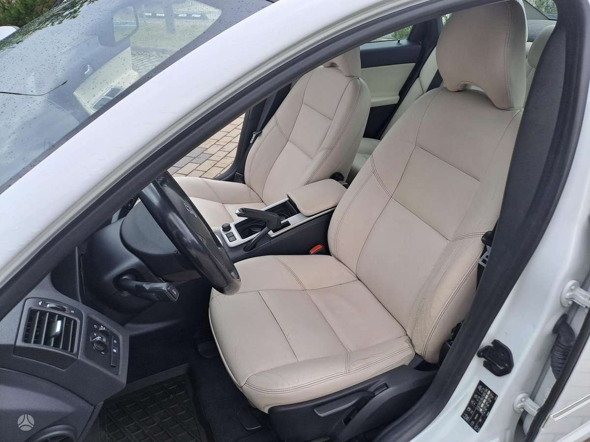 Volvo S40, 1.6 l., Седан