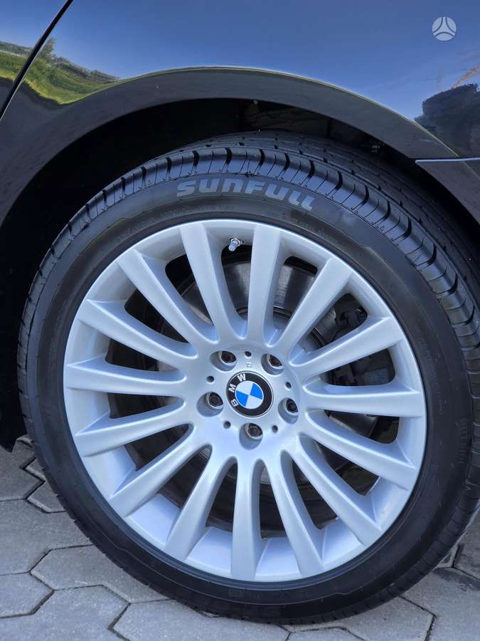 BMW 730, 3.0 l., Седан