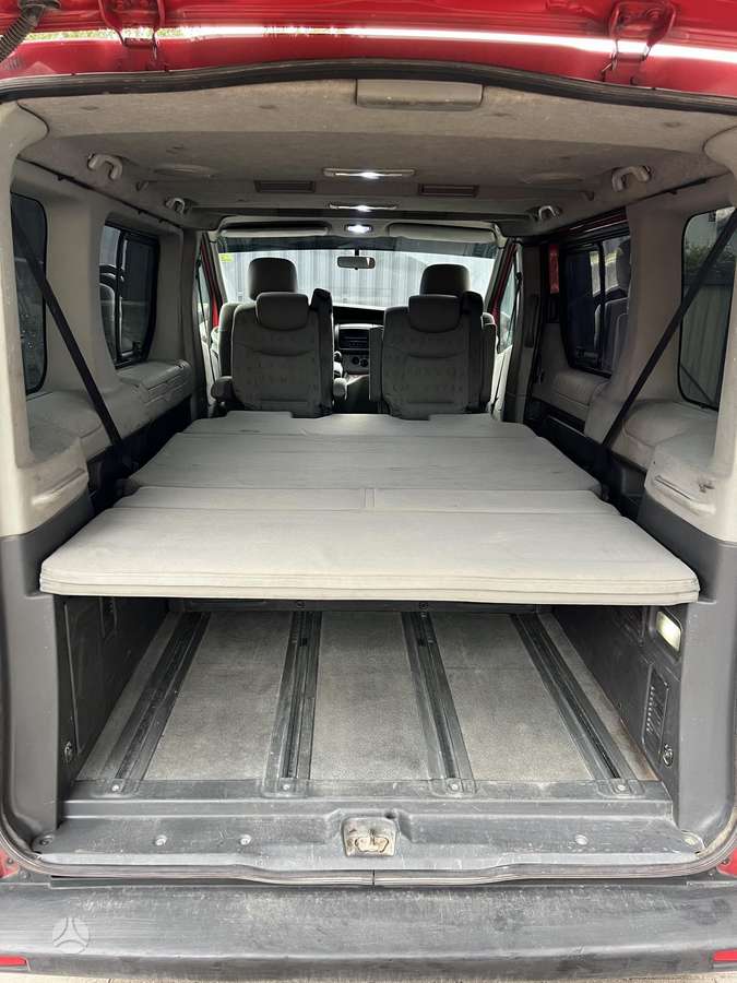Renault Trafic, 2.5 l., Минивэн