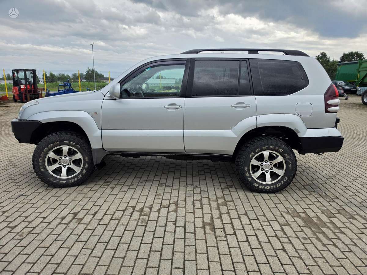 Toyota Land Cruiser - 6