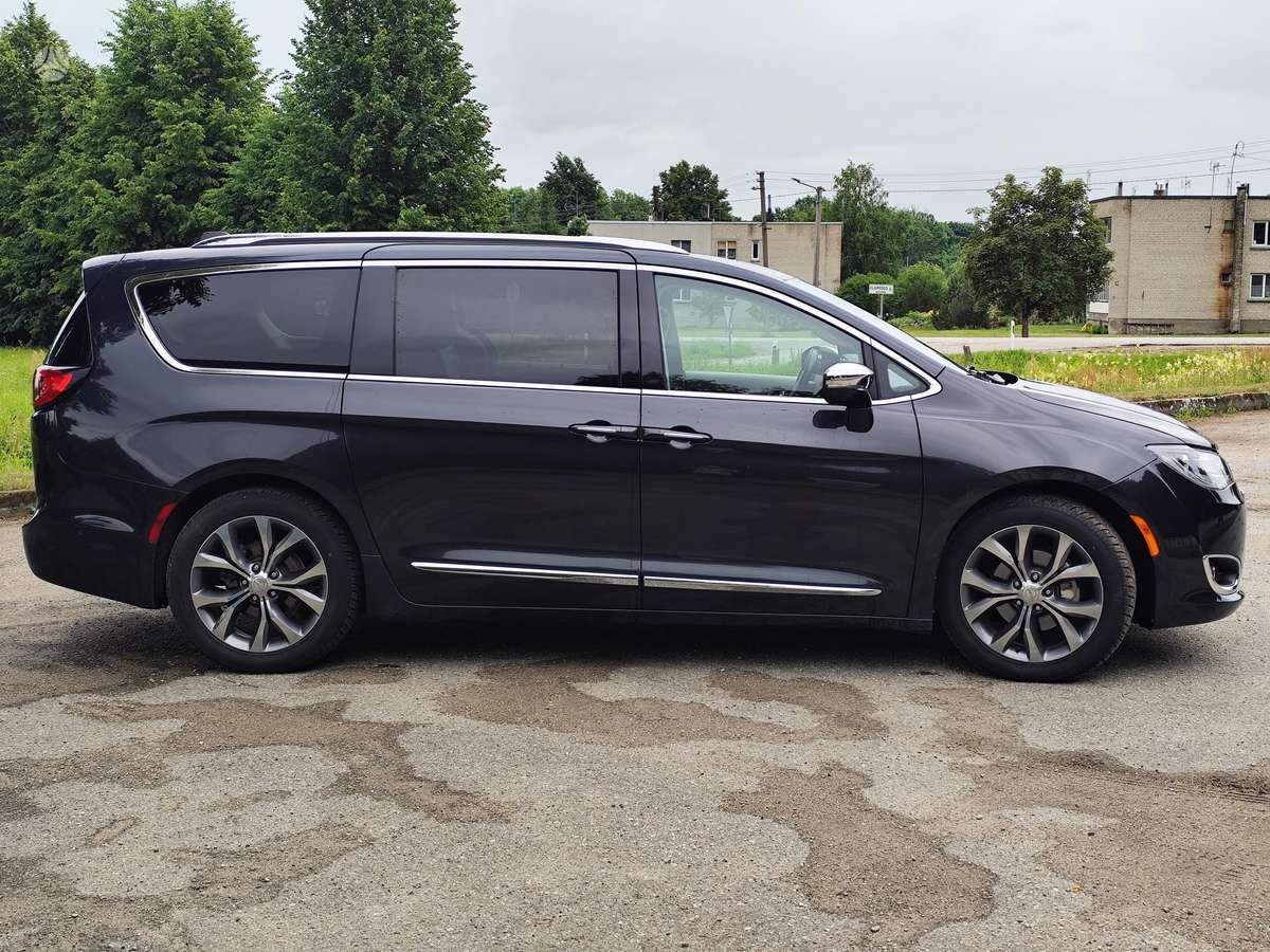 Chrysler Pacifica, 3.6 l., Минивэн