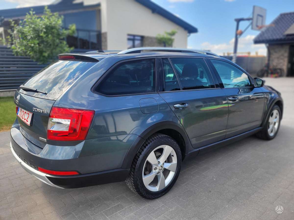 Škoda Octavia Scout - 6