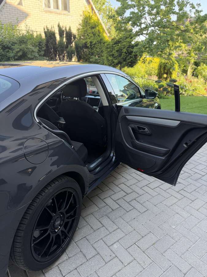 Volkswagen CC, 2.0 l., Седан