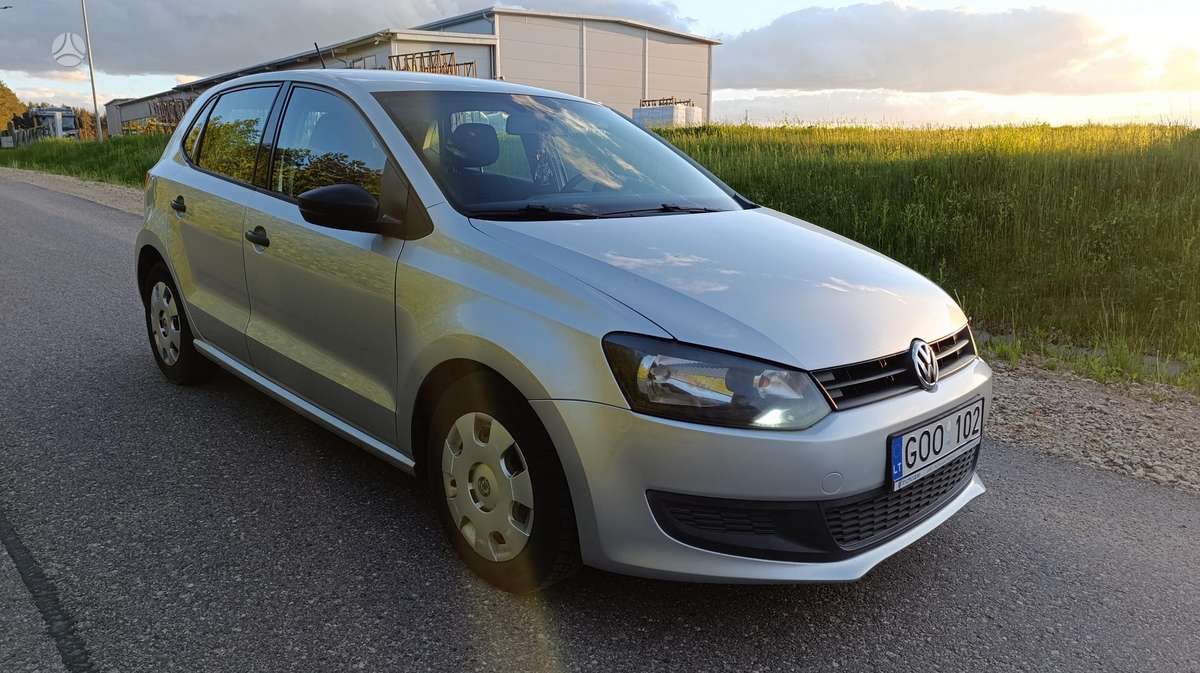 Volkswagen Polo - 1